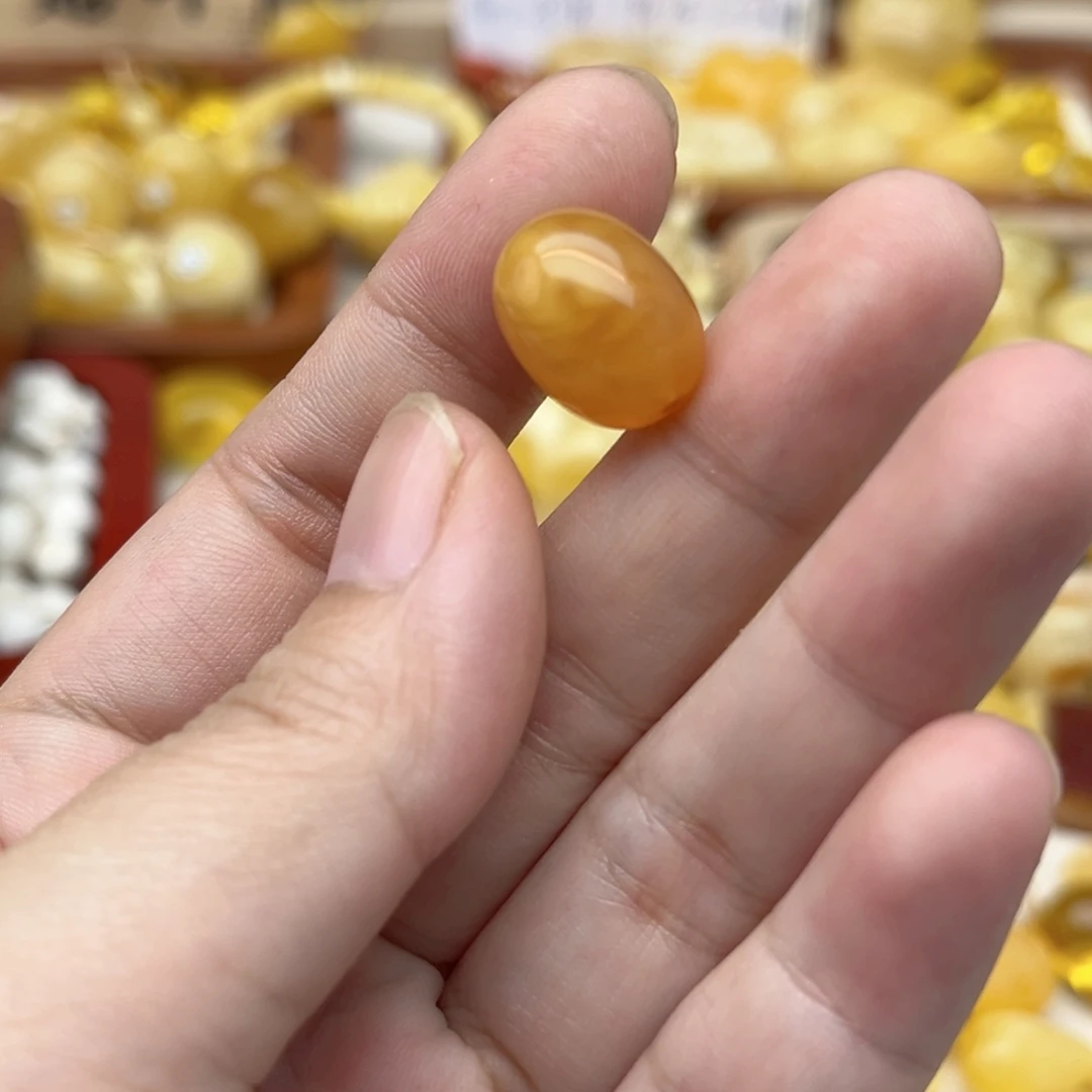 蜜蜡未镶嵌裸石天然