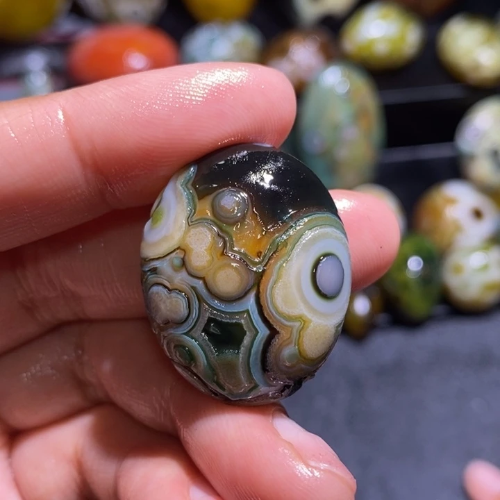 未镶嵌玛瑙/玉髓珠宝奇石