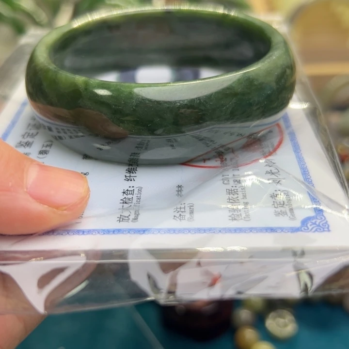 和田玉手镯未镶嵌61.6圈围00187