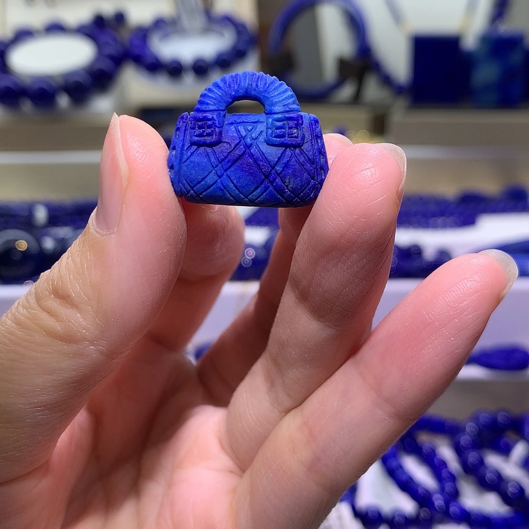 青金石未镶嵌天然原矿手工雕刻 配件21.8m+*18m+