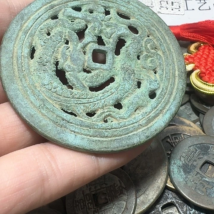 铜猫**王现代工艺品花钱