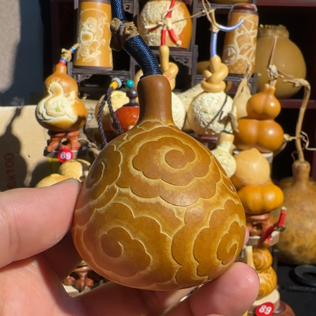 有机玻璃奶墩满祥云