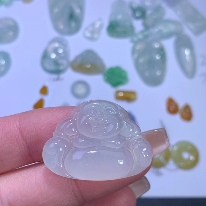 翡翠颈饰未镶嵌天然翡翠A货佛公