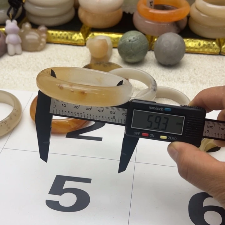 石英岩玉合金手镯