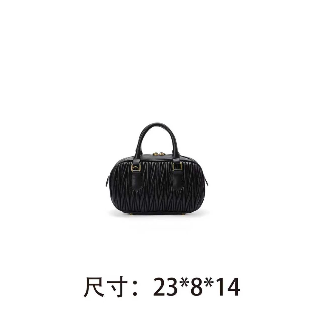 【M156】云朵保龄球包-新款女包百搭单肩包2538（尺寸23*8*14cm）