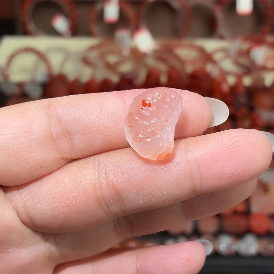 南红玛瑙未镶嵌颈饰橘子瓣