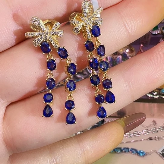 蓝宝石耳钉银S925镶嵌