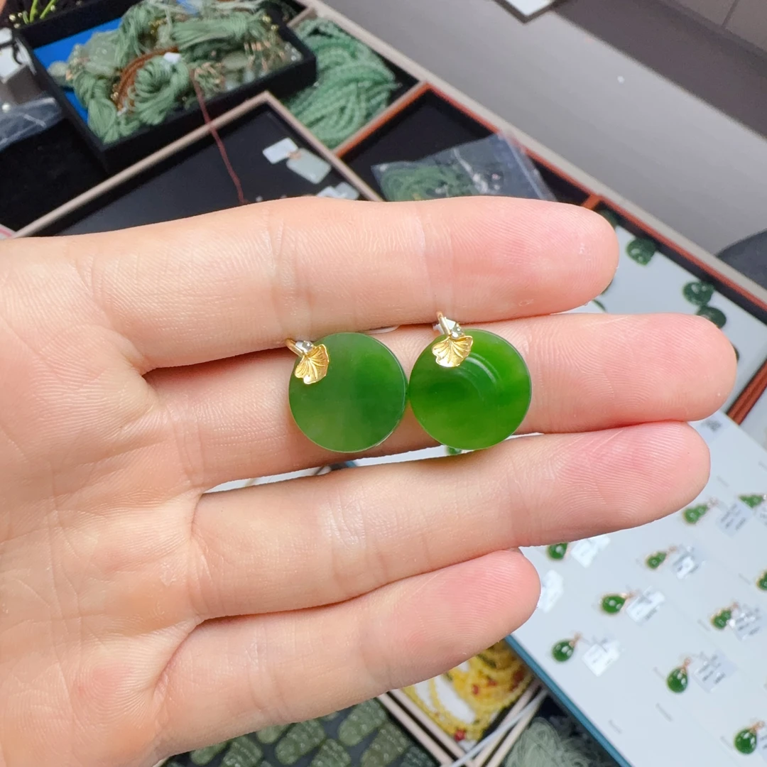 天然和田玉碧玉圆牌吊坠多样性发其一wf