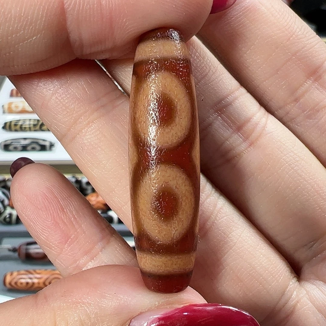 玛瑙/玉髓未镶嵌珠宝半成品美鸿佛三眼