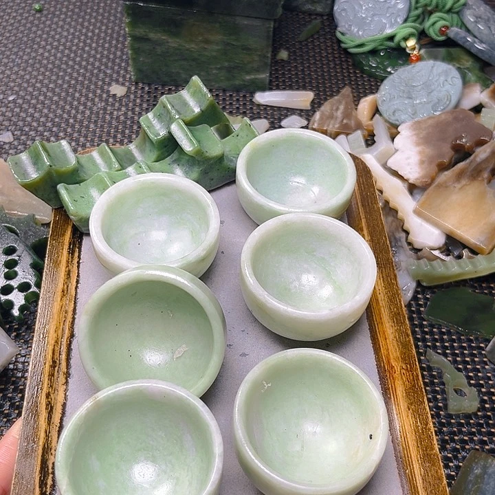 未镶嵌和田玉珠宝半成品我**里