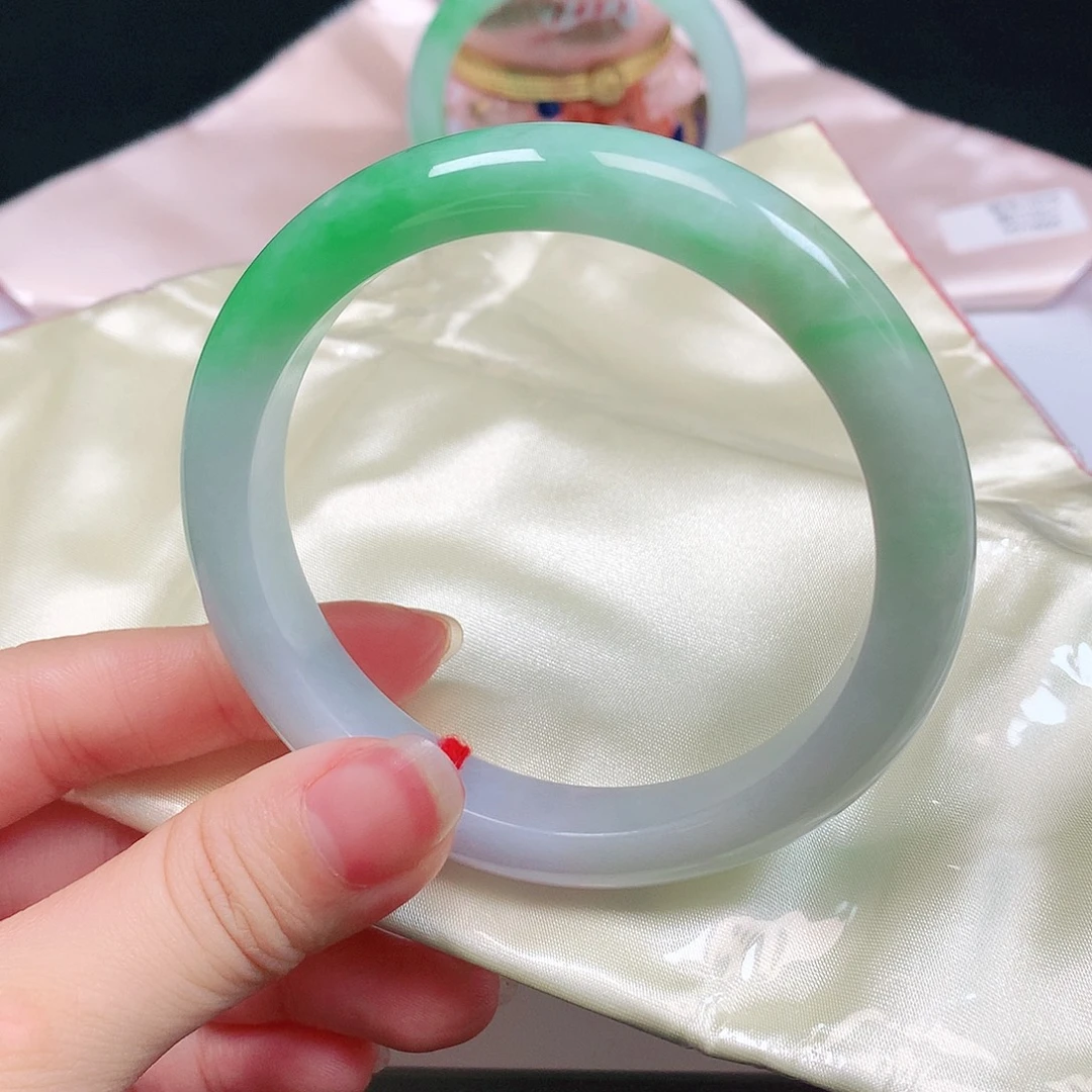 翡翠未镶嵌手镯1830