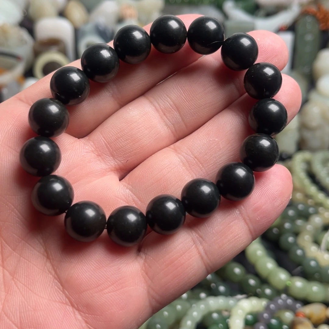 和田玉（青白玉）未镶嵌套链和田玉卡12手串