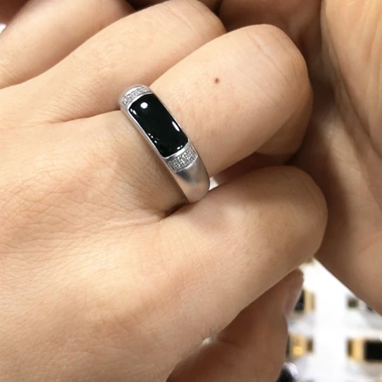 翡翠戒指18K金镶嵌缅甸天然A货翡翠