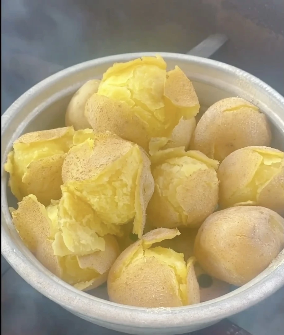 贵州威宁新鲜红薯黄皮黄心土豆高山洋芋农家种植水果小南瓜嫩瓜