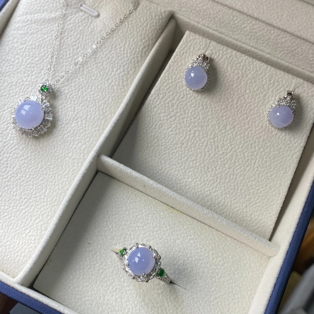 0104（小月源头）冰种翡翠紫罗兰三件套干净肉细饱满荧光足