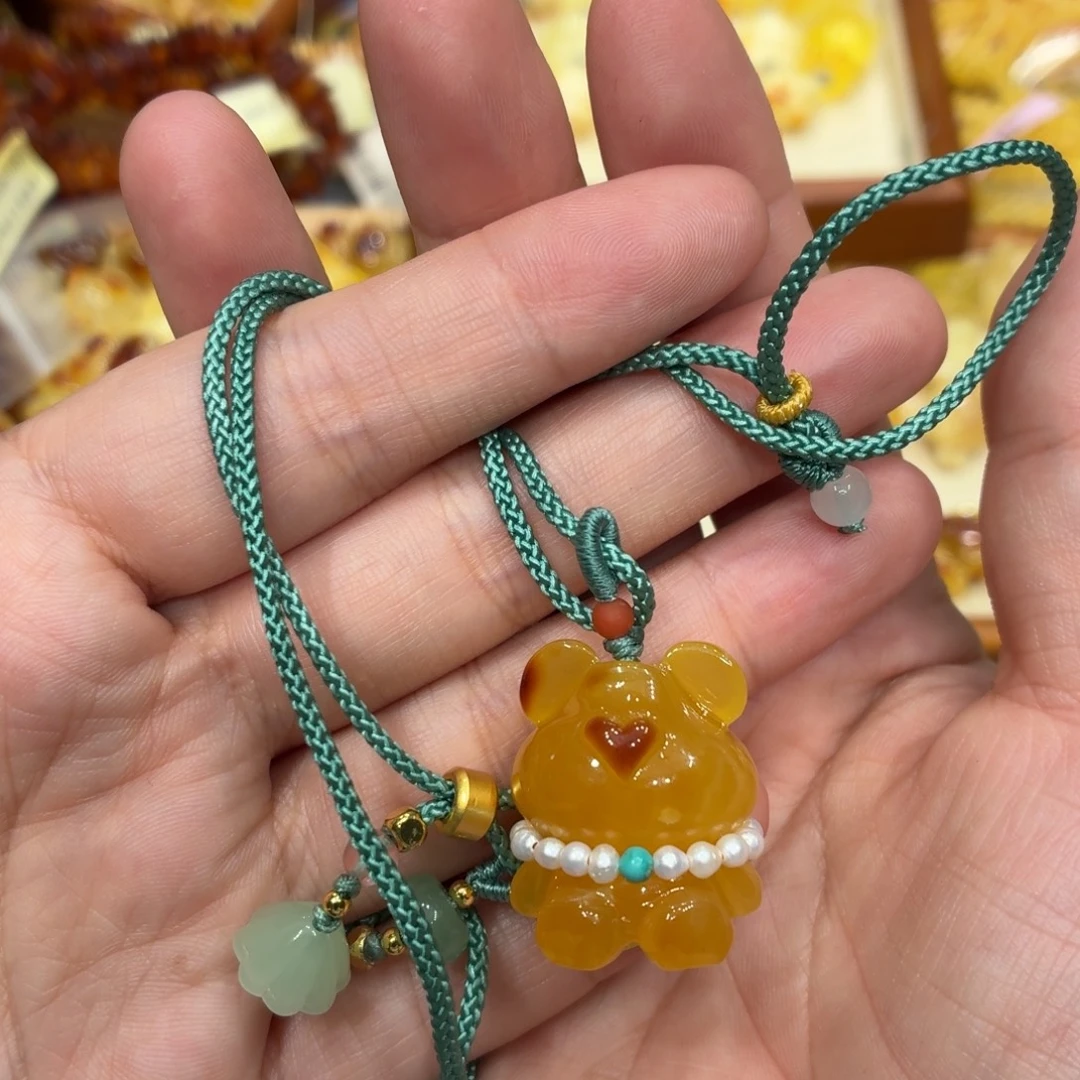 琥珀未镶嵌珠宝奇石