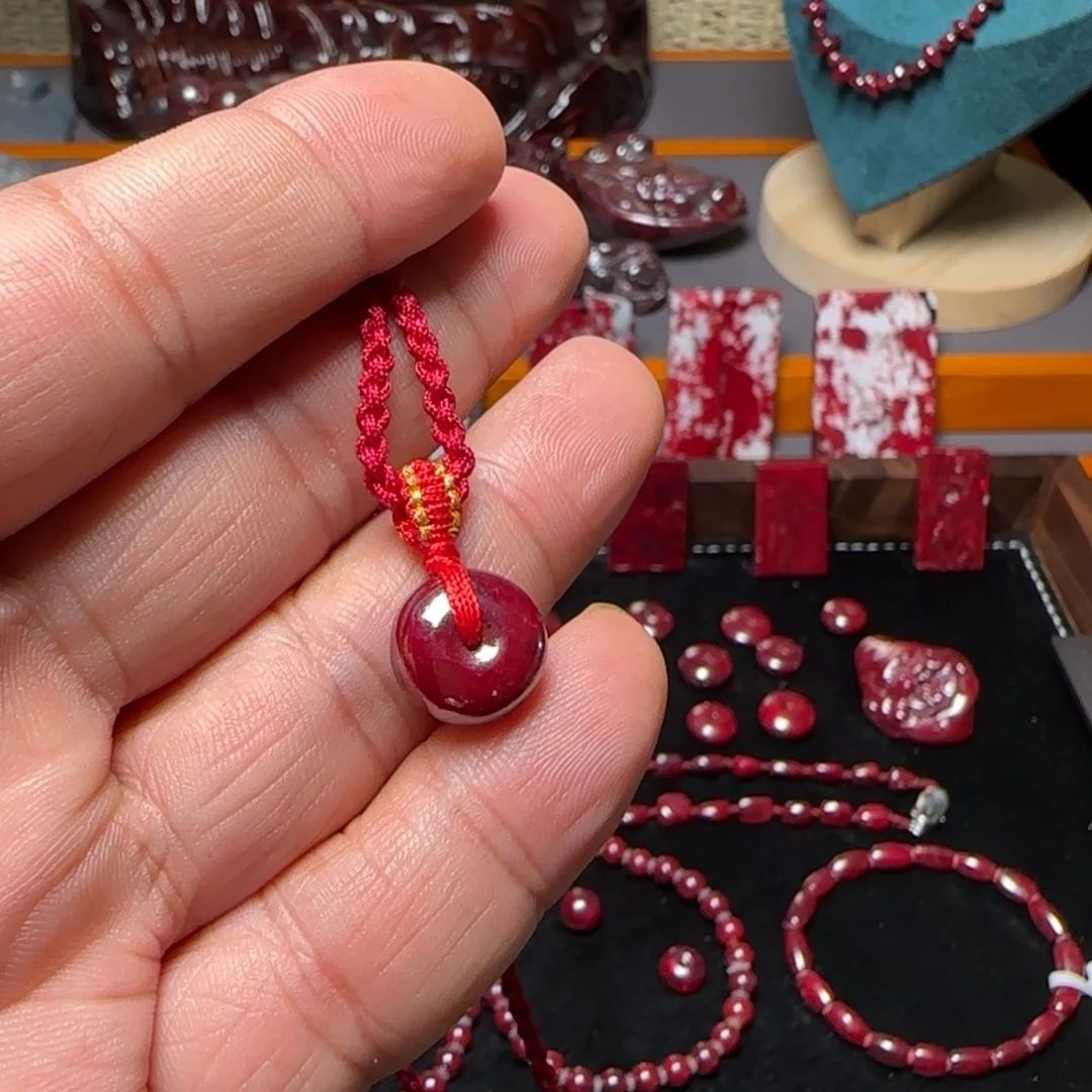 天然辰砂原矿平安扣