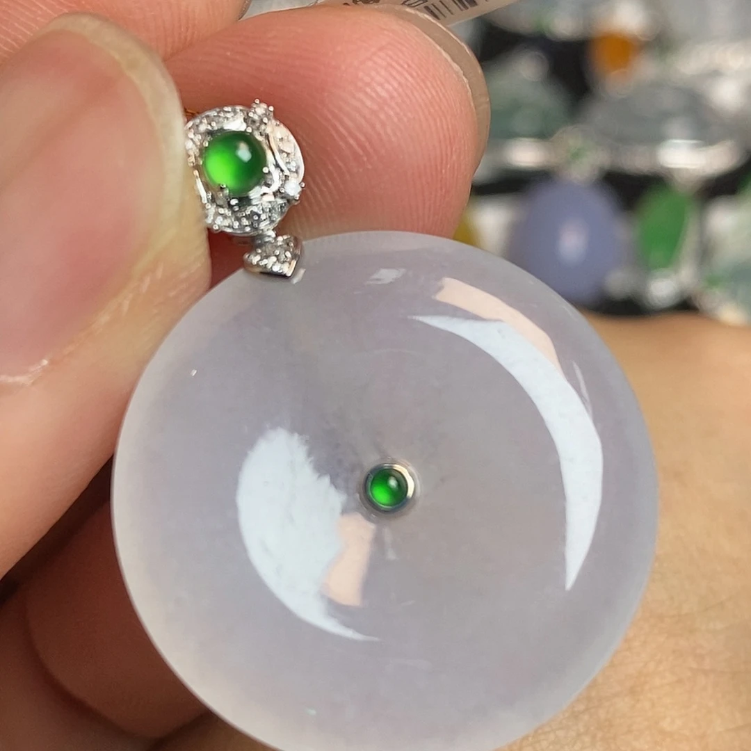 翡翠18K金镶嵌颈饰平安