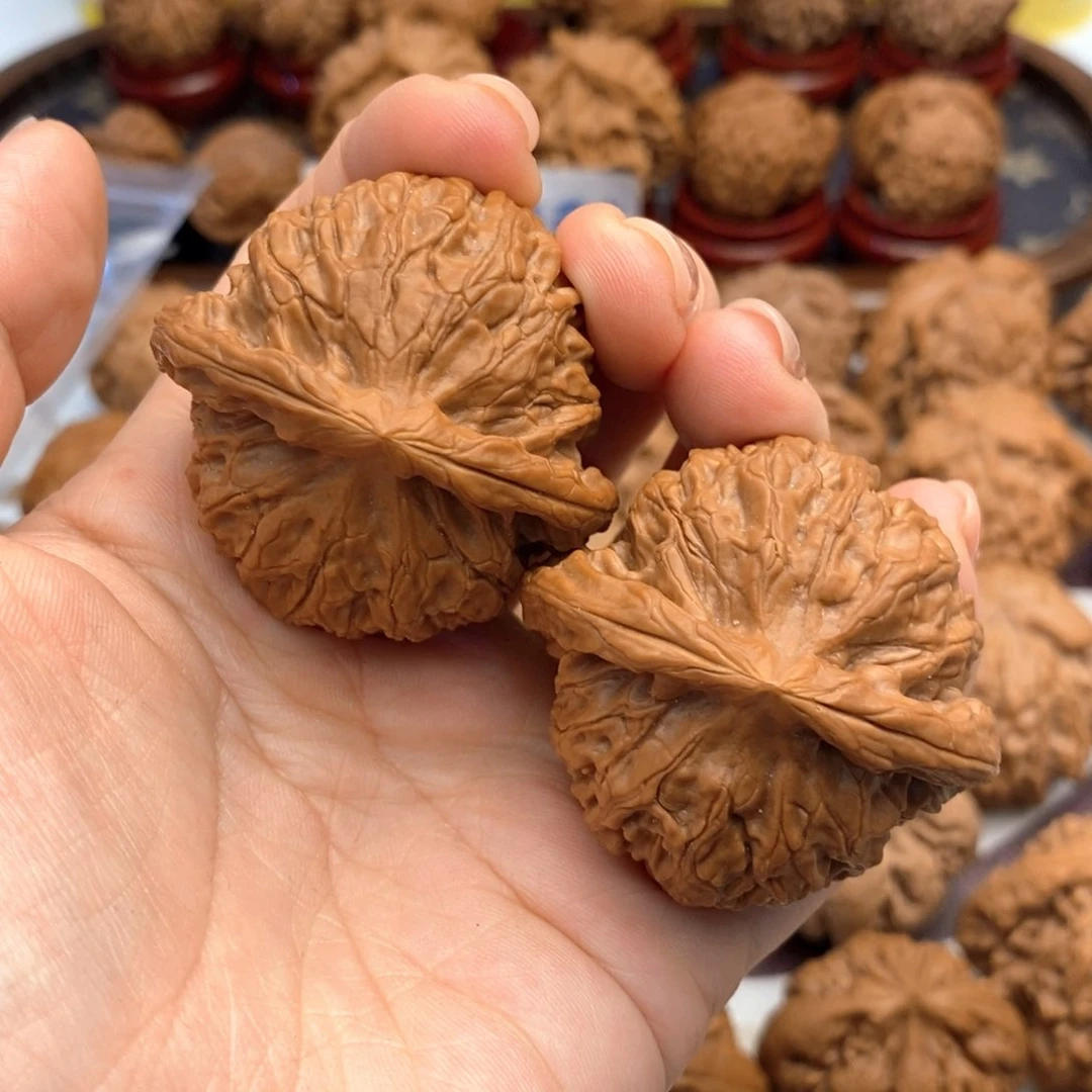 【闪购商品】文玩核桃吊坠45尺金麒麟