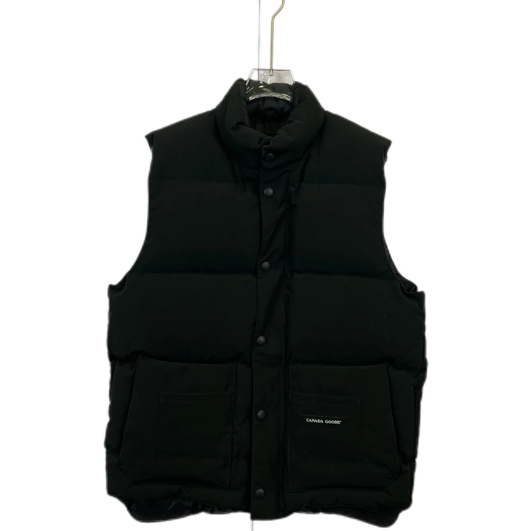 99新/Canada Goose/加拿大鹅/S码/纯色立领羽绒马甲/010216