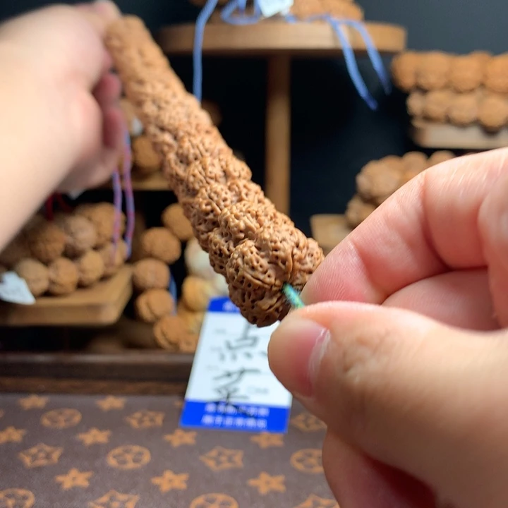 金刚菩提手串古龙蜂窝梅花全品顶级规整21mm➕