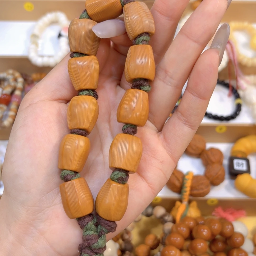 吊坠星月菩提菠萝蜜