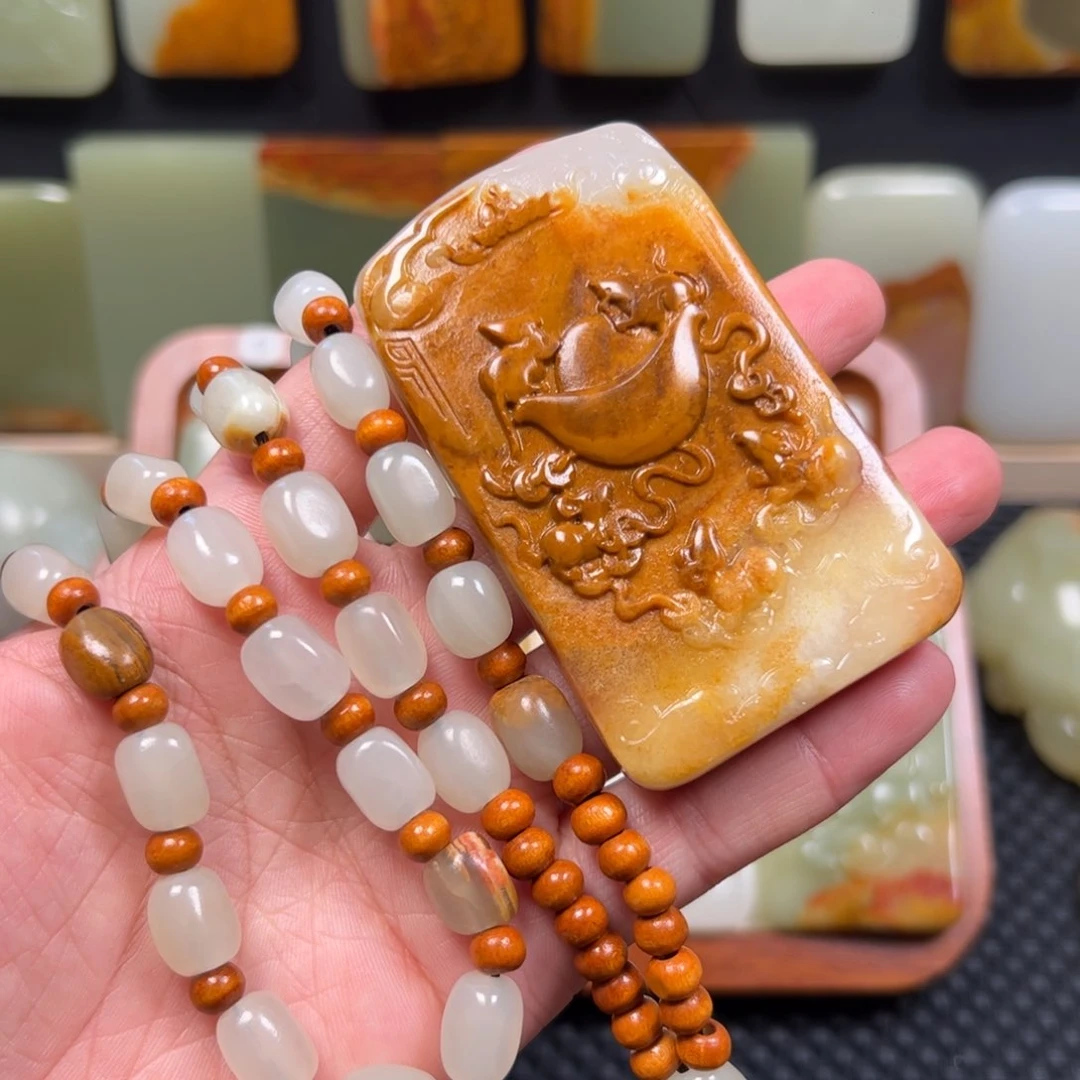 新疆昆仑山料 方解石玉