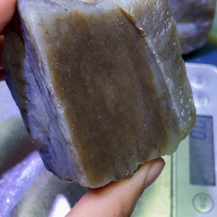 和田玉（糖玉）未镶嵌珠宝半成品