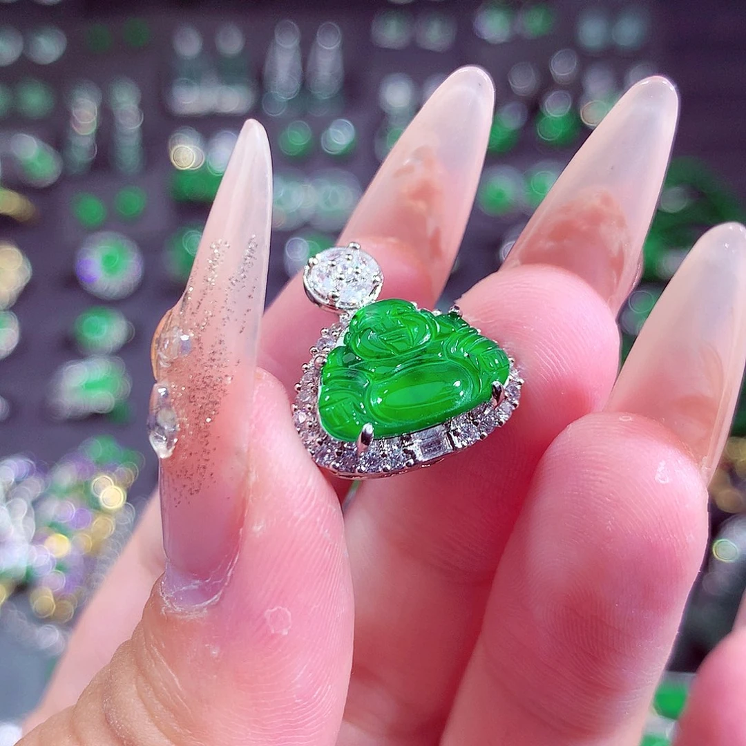 翡翠未镶嵌颈饰挂件