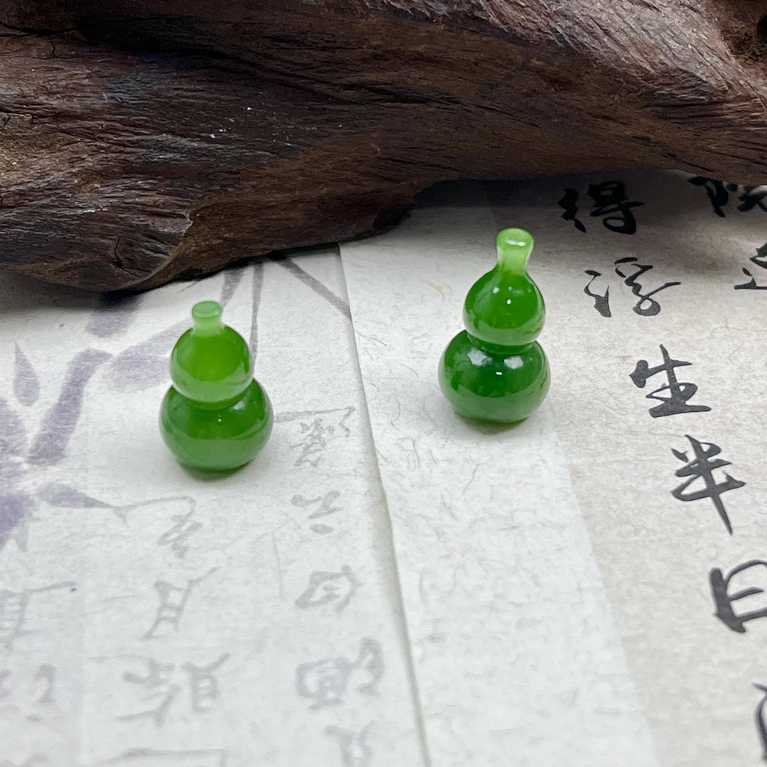 RJY1和田玉碧玉葫芦吊坠10*18mm+多样性发其一