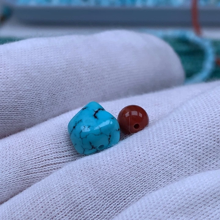 南红玛瑙未镶嵌珠宝奇石
