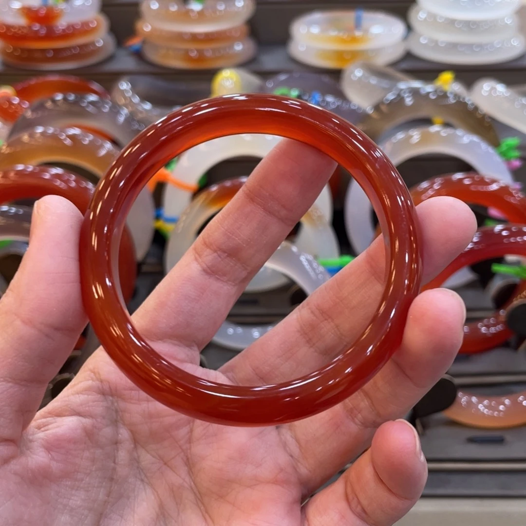 玛瑙/玉髓手镯未镶嵌