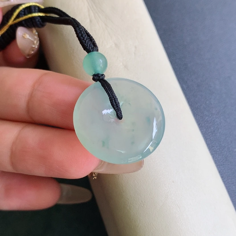 【闪购商品】翡翠颈饰未镶嵌扣子