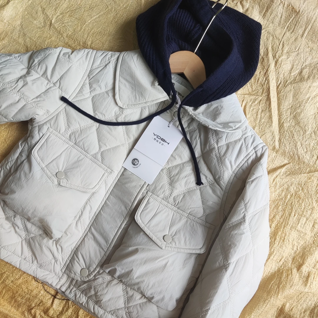 翻领常规拉链休闲风常规款冬季短款带帽白色