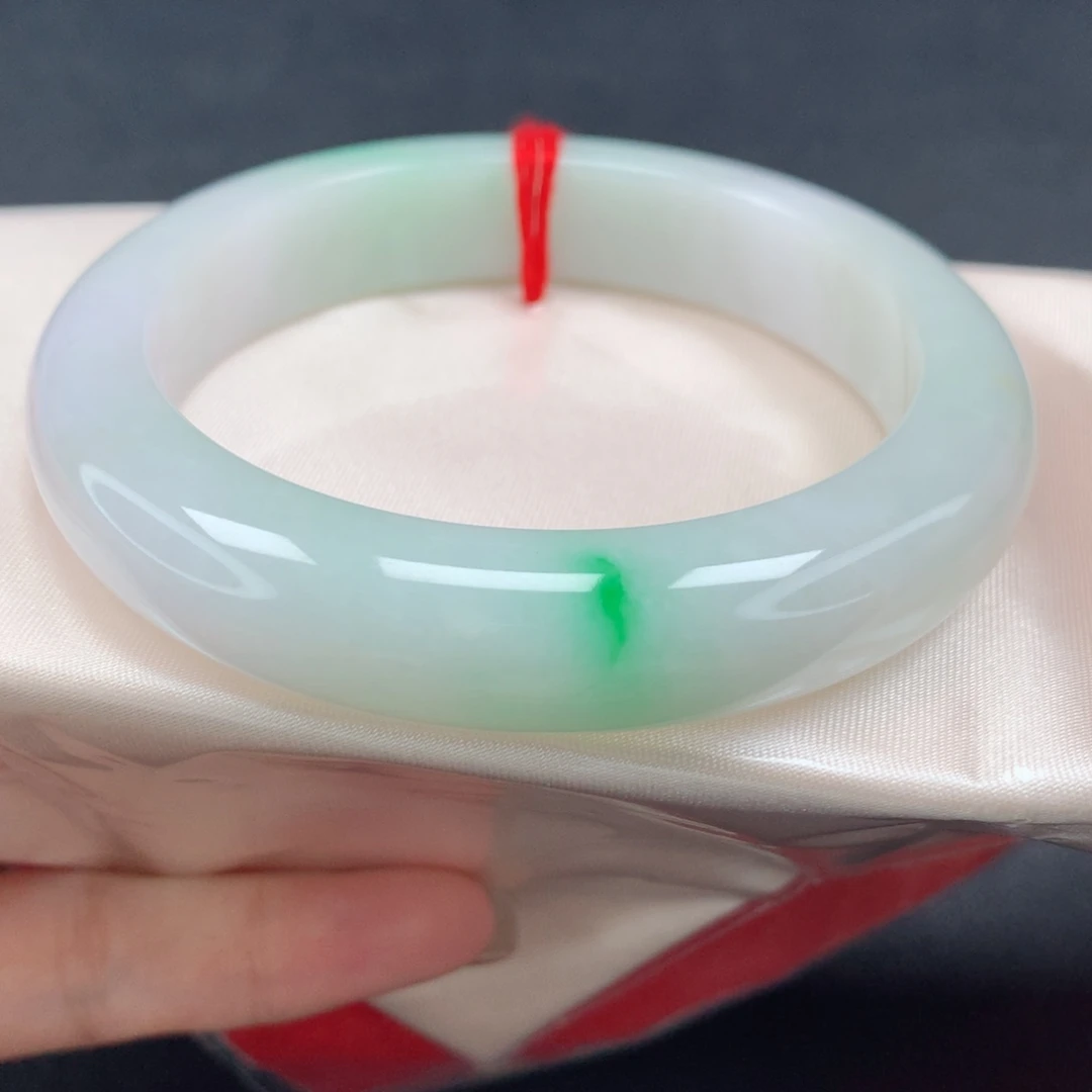 翡翠手镯未镶嵌，6号