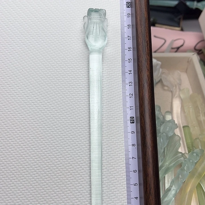 蛇纹石玉未镶嵌发簪琵琶