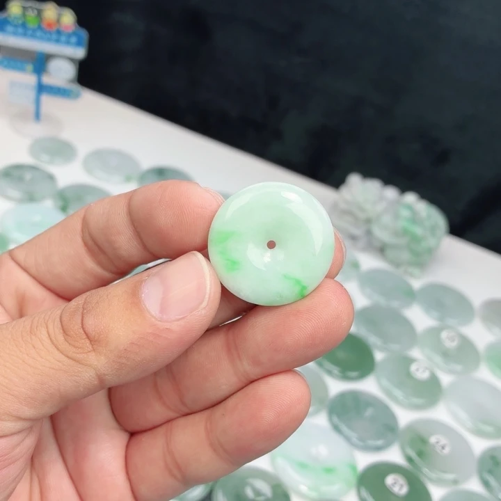 翡翠未镶嵌颈饰缅甸天然A货翡翠27.2-5.8