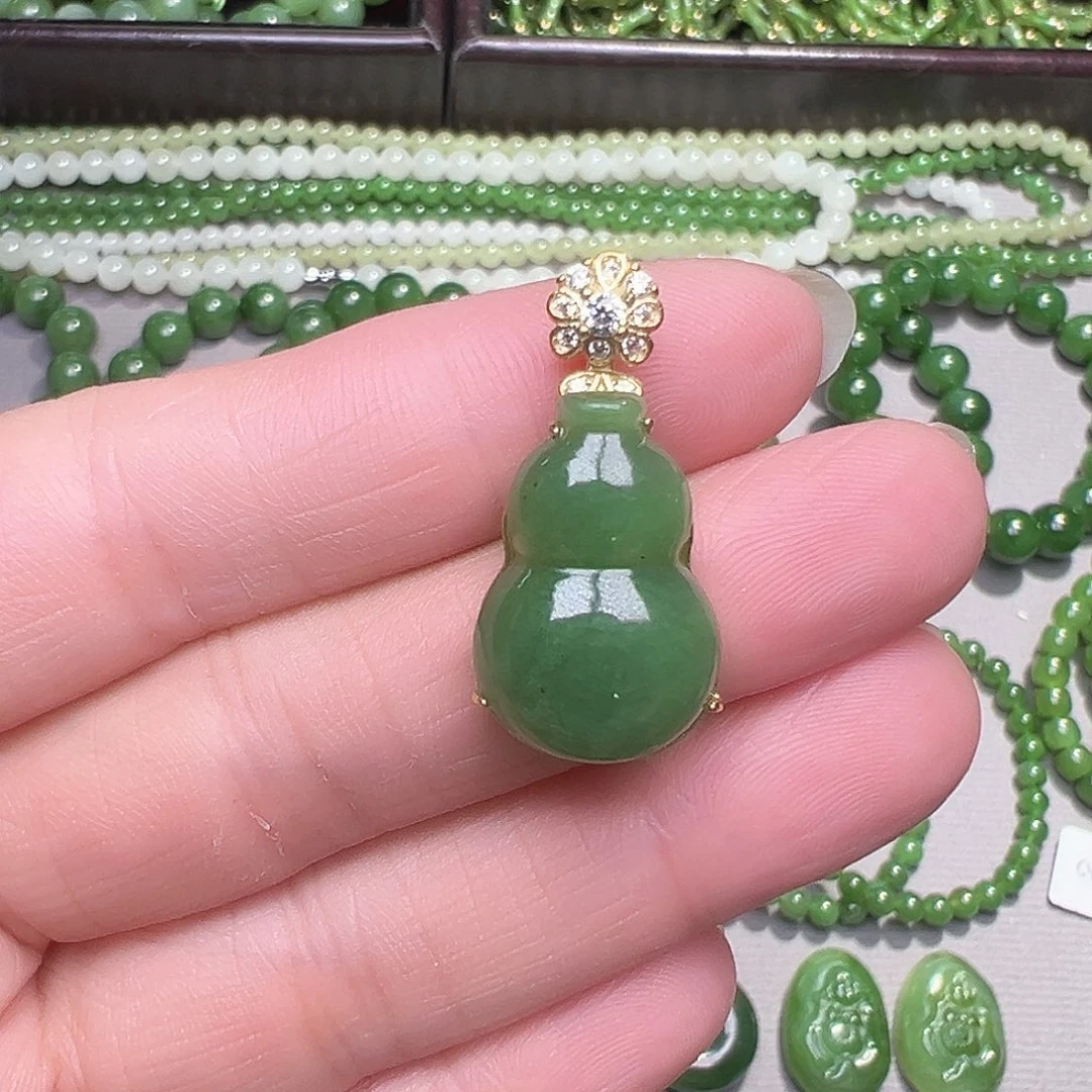 和田玉（碧玉）银S925镀金镶嵌颈饰