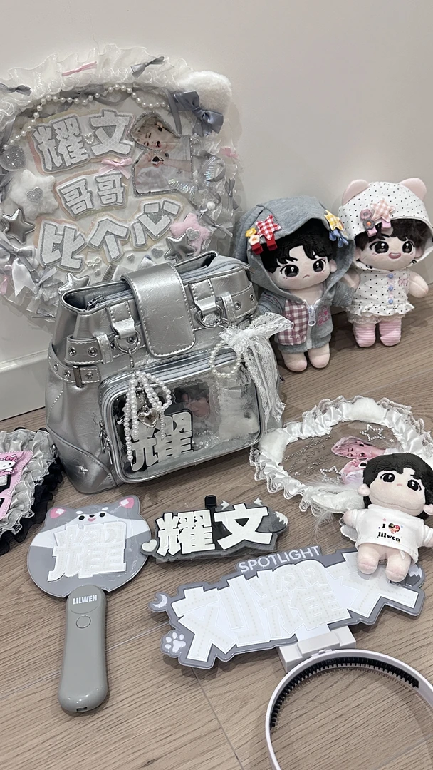 原创设计简约日常通勤痛包单肩斜挎双肩多功能10cm娃包