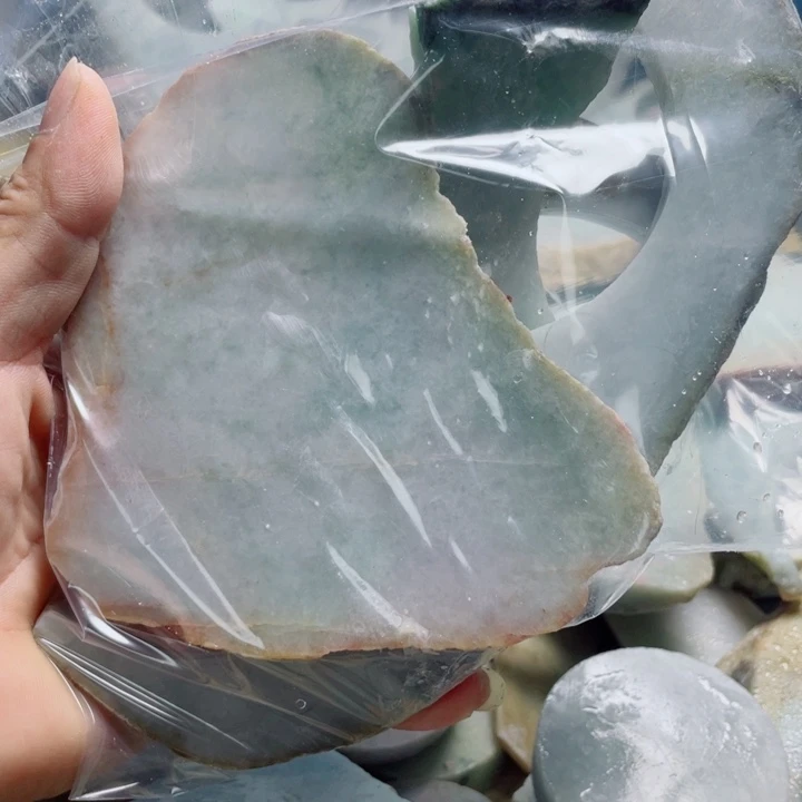 无***灯翡翠挂件未镶嵌翡翠