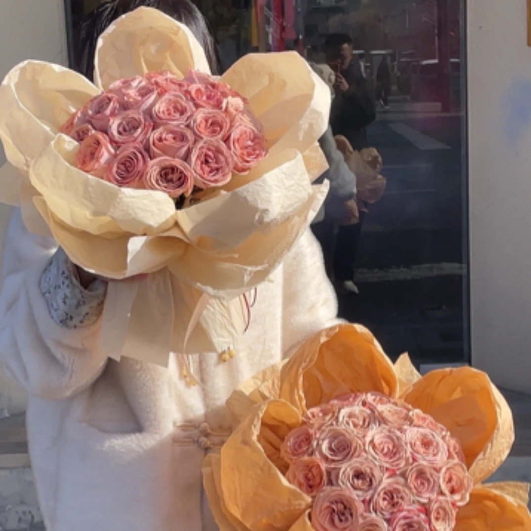 卡布奇诺五瓣花花束