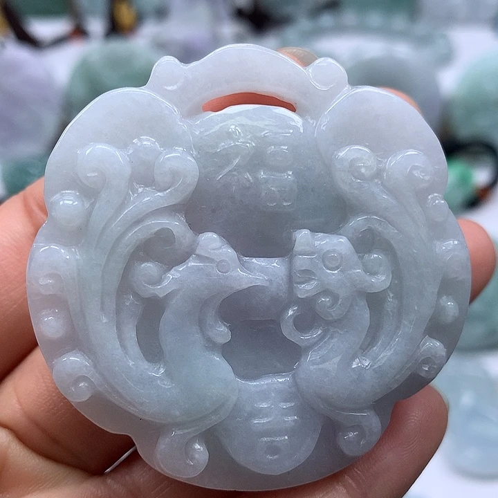 翡翠未镶嵌颈饰龙凤呈祥两面工艺福利