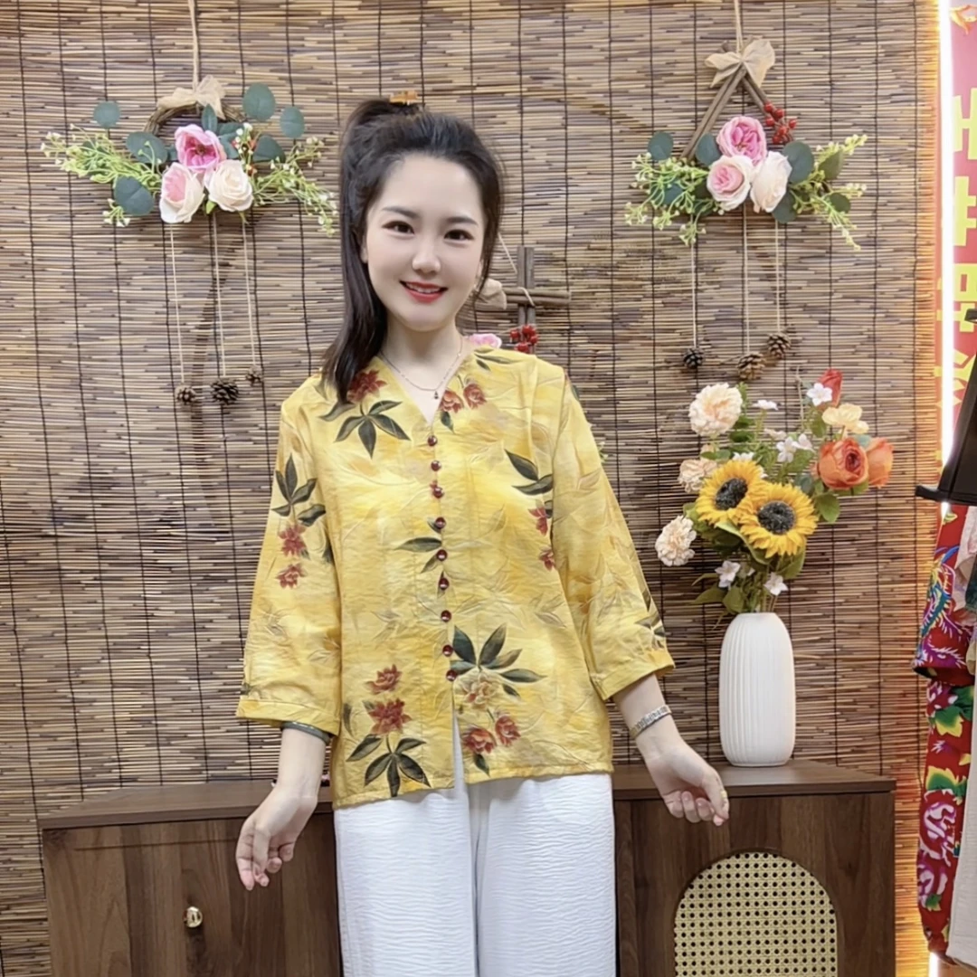 2025妈妈短款夏季复古新款印花文艺小衫中袖洋气衬衫薄款宽松上衣