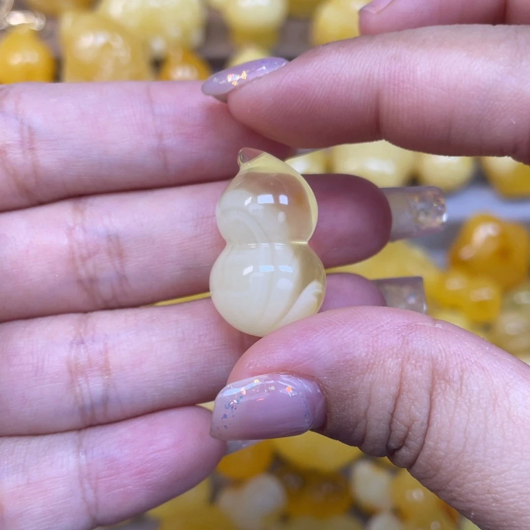 1***3琥珀未镶嵌珠宝奇石