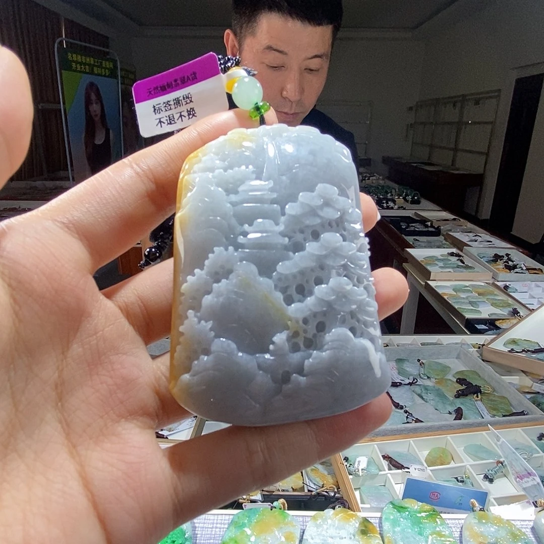 翡翠未镶嵌颈饰翡翠