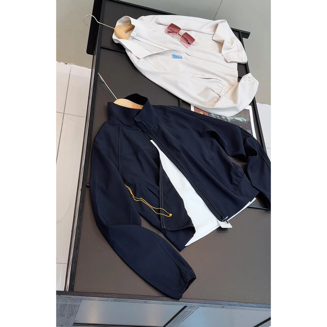 轻便百搭不挑人拼接显瘦插肩袖立领长袖薄款夏季短外套女