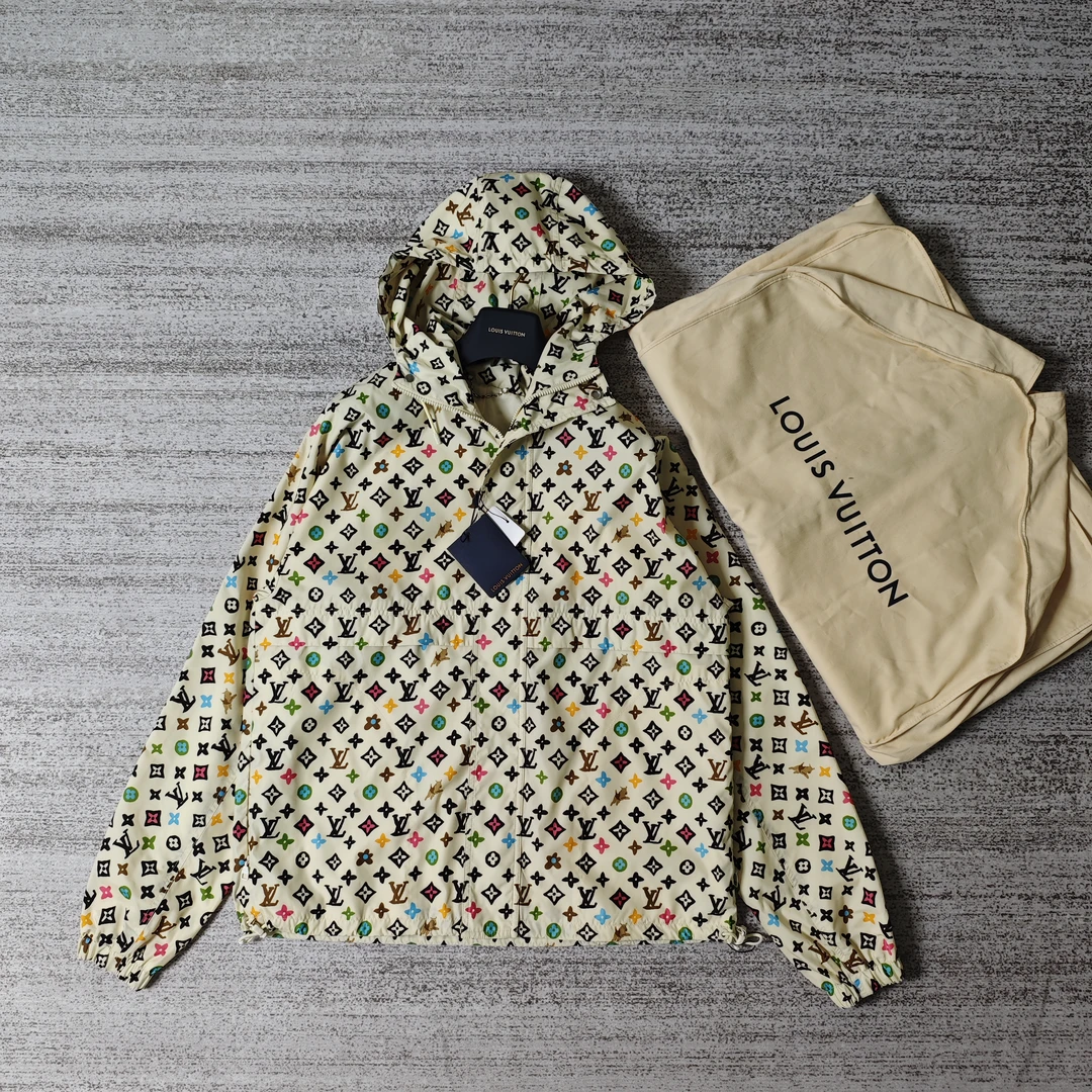 未使用 LouisVuitton/路易威登 Tyler联名SS24满印外套/40码＃4859