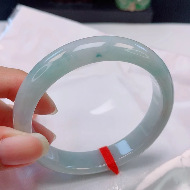 七***香翡翠未镶嵌手镯55+圈