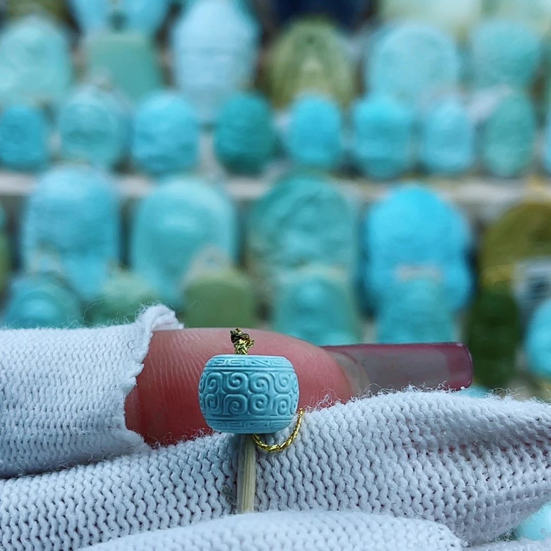 绿松石未镶嵌珠宝奇石10*8m