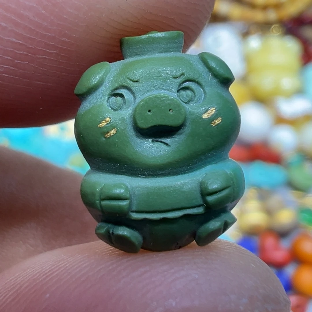 绿松石未镶嵌颈饰